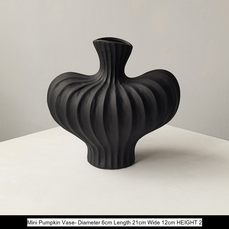 LIVETAI Isadora Elegant Black Ceramic Vase Decor from LIVETAI
