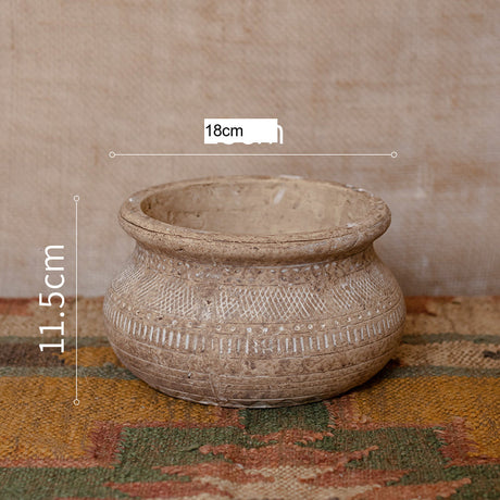 JUHAN Mariposa Vintage Unglazed Flower Pot from JUHAN