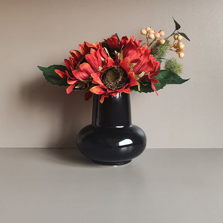 LIVETAI Isadora Elegant Black Ceramic Vase Decor from LIVETAI