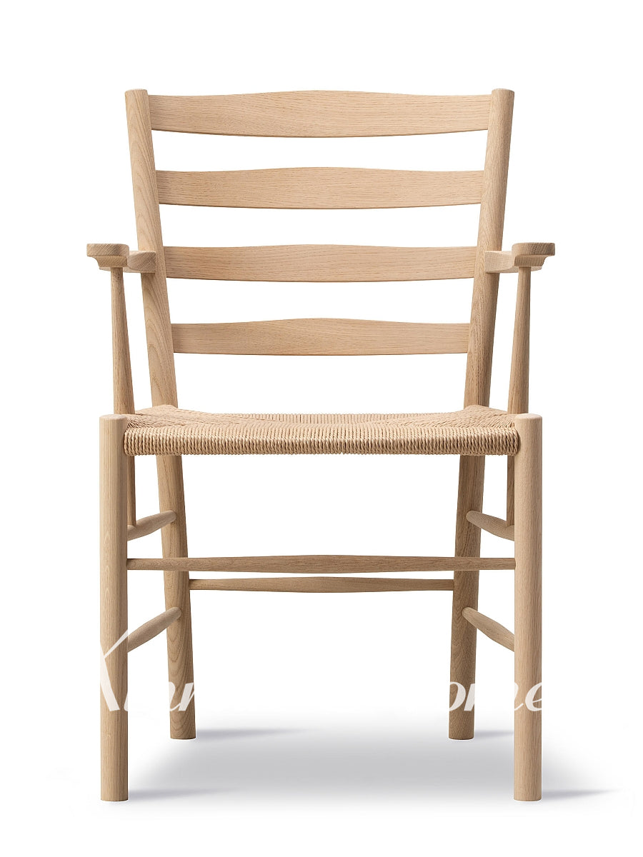 GENJI Hiroshi Elegant Solid Wood Retro Armchair Dining Chair from GENJI