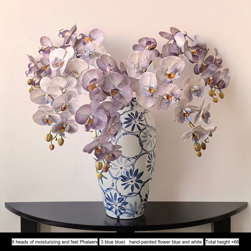 LIVETAI Zephyrine Elegant Blue & White Porcelain Vase from LIVETAI