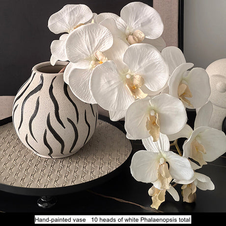 LIVETAI Isadora Elegant Black Ceramic Vase Decor from LIVETAI