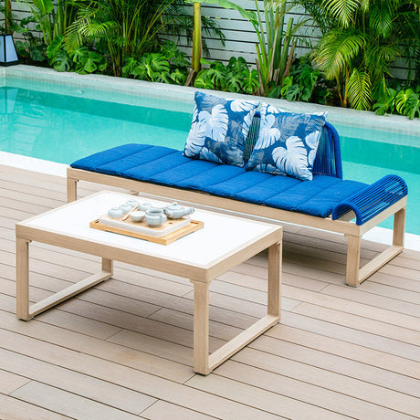 ZIYE Isadora Chic Relaxing Lounge Chair from ZIYE