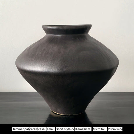 LIVETAI Juniper Elegant Retro Ceramic Vase from LIVETAI