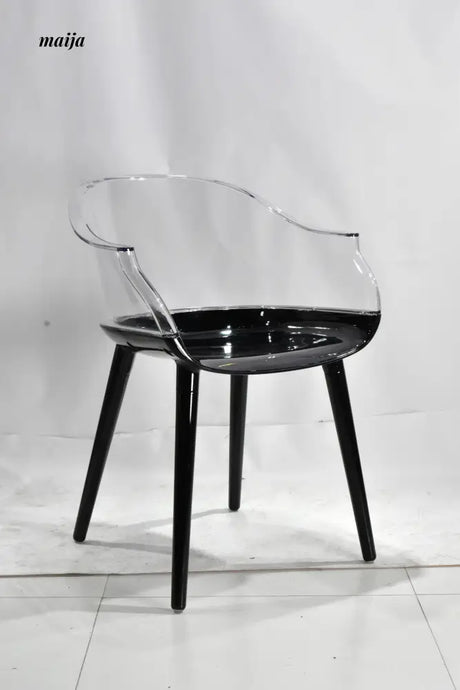 MIKA Scandinavian Acrylic Ghost Highchair from MIKA