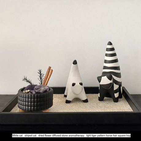 LIVETAI Takara Elegant Handcrafted Ceramic Vase from LIVETAI