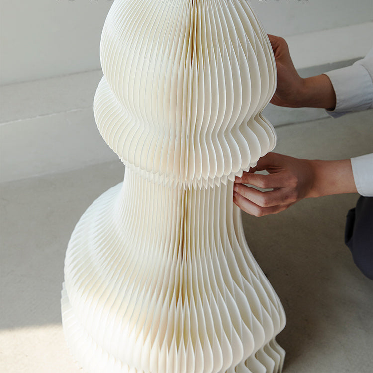 SHIBA Akihiko Elegant Display Pillar Chess Platform from SHIBA