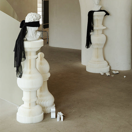 SHIBA Akihiko Elegant Display Pillar Chess Platform from SHIBA