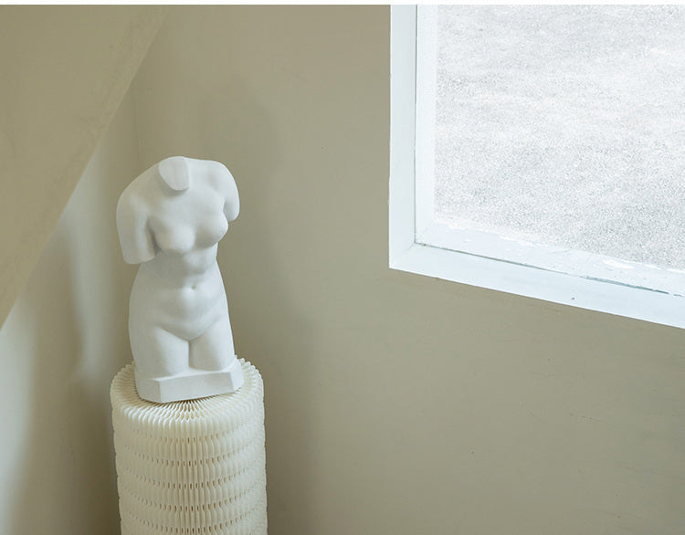 SHIBA Kizuna Elegant Universal White Stand Decorations from SHIBA