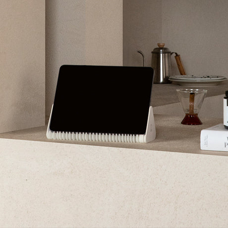 SHIBA Yuna Minimalist Compact Desktop Holder from SHIBA