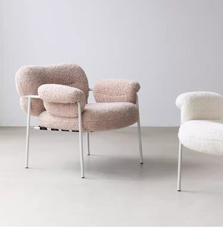 SOOGOOD Aisling Cozy Minimalist Lounge Chair from SOOGOOD