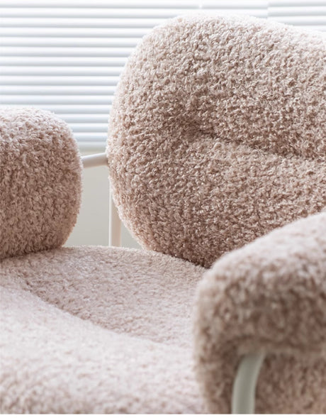 SOOGOOD Aisling Cozy Minimalist Lounge Chair from SOOGOOD