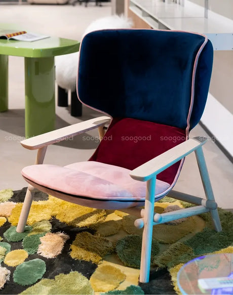 SOOGOOD Arisha Elegant French Medieval Armchair Classic Design from SOOGOOD