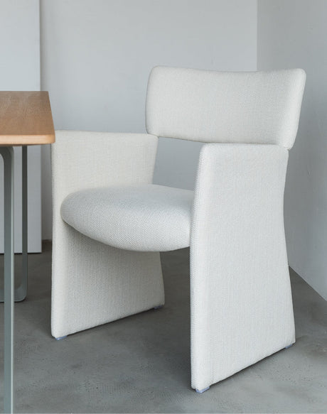 SOOGOOD Hiroshi Elegant Minimalist Dining Chair from SOOGOOD