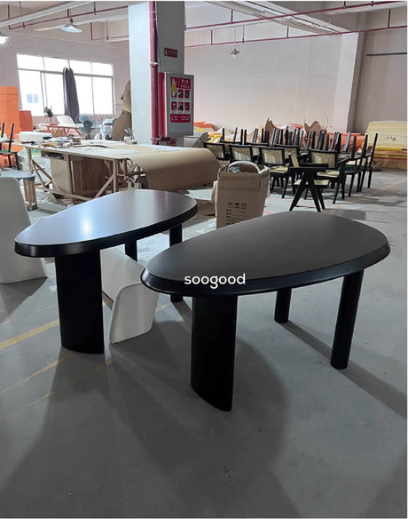 SOOGOOD Ilyana Chic Solid Wood Dining Table from SOOGOOD