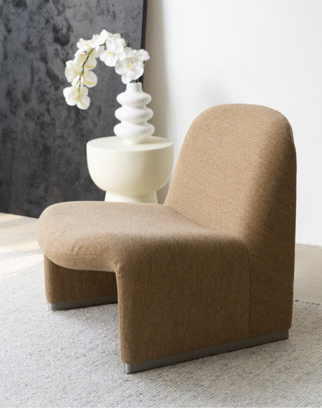 SOOGOOD Isadora Stylish Scandinavian Retro Sofa for Leisure from SOOGOOD