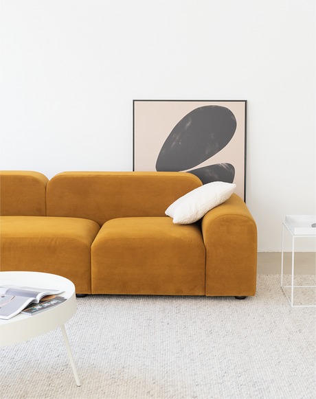 SOOGOOD Jinsol Modern Irregular Design Sofa – Three-Seater Red Fabric from SOOGOOD