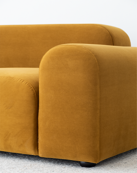 SOOGOOD Jinsol Modern Irregular Design Sofa – Three-Seater Red Fabric from SOOGOOD