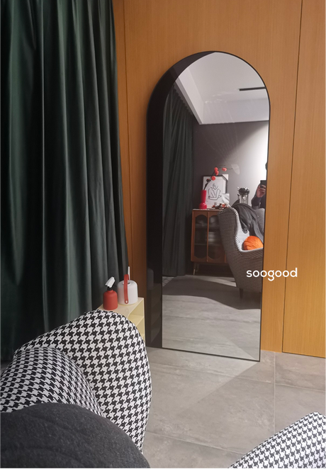 SOOGOOD Norrköping Elegant Minimalist Wall Hanging Mirror from SOOGOOD