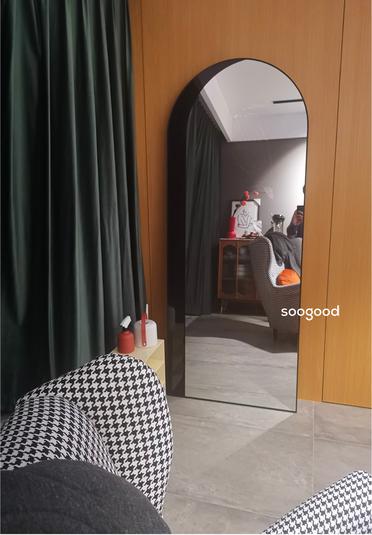 SOOGOOD Norrköping Elegant Minimalist Wall Hanging Mirror from SOOGOOD