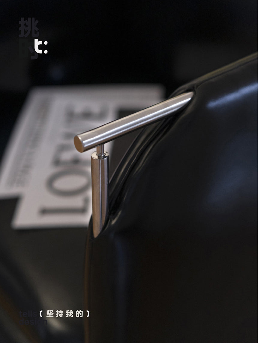 TELLS Akihiko Elegant Light Luxury Sofa from TELLS