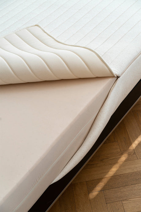 TELLS Araminta Versatile Eco-Friendly Latex Mattress from TELLS