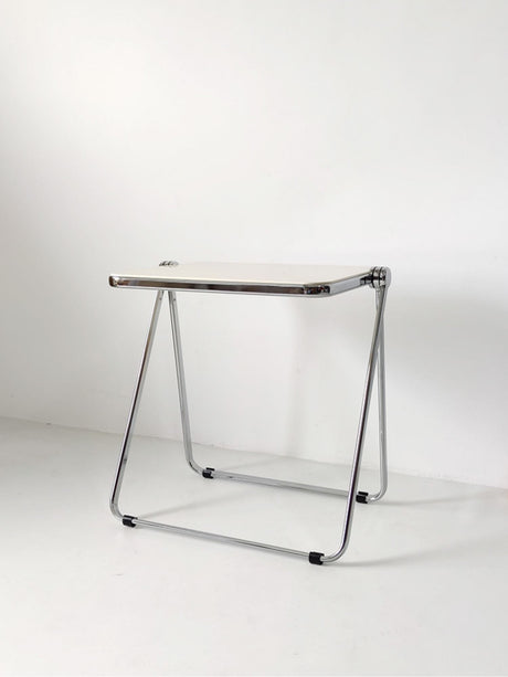 THOUGHTS Esmeralda Elegant Minimalist Handheld Laptop from THOUGHTS