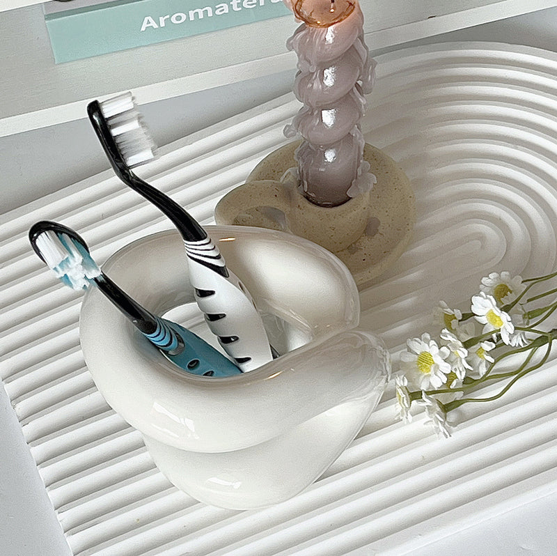 TIANRUN San Francisco Chic Solid Color Ceramic Brush Rack from TIANRUN