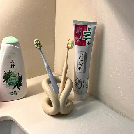 TIANRUN San Francisco Chic Solid Color Ceramic Brush Rack from TIANRUN
