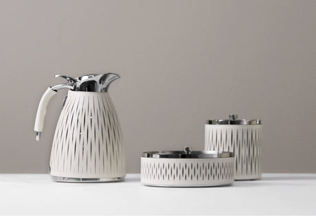 VAVINCI Aeliana Elegant Glossy Teapot & Glass Set Decor from VAVINCI