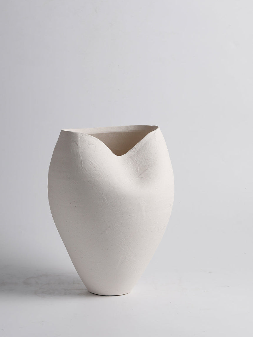 VAVINCI Amaterasu Elegant Notched Ceramic Vase from VAVINCI