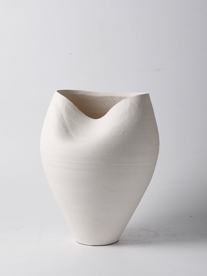 VAVINCI Amaterasu Elegant Notched Ceramic Vase from VAVINCI