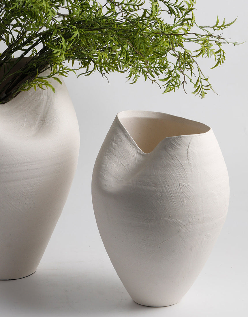 VAVINCI Amaterasu Elegant Notched Ceramic Vase from VAVINCI