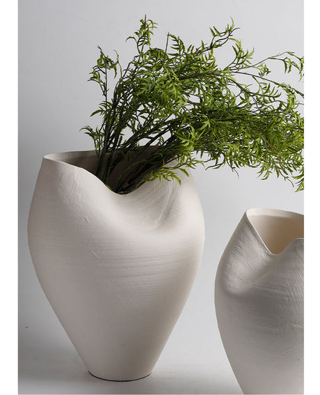 VAVINCI Amaterasu Elegant Notched Ceramic Vase from VAVINCI