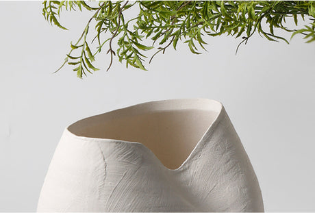 VAVINCI Amaterasu Elegant Notched Ceramic Vase from VAVINCI
