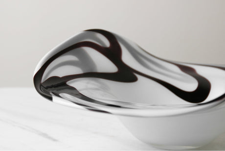 VAVINCI Elowen Elegant Two-Color Streamlined Glass Fruit Plate from VAVINCI