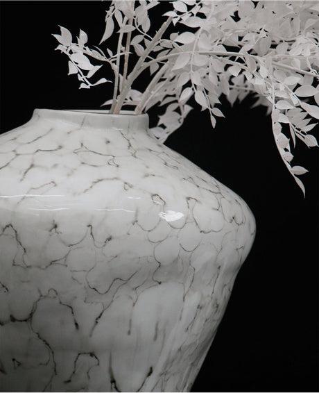 VAVINCI Isolde Elegant Chinese-Style Ceramic Flower Vase from VAVINCI