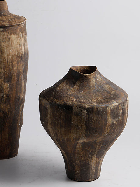 VAVINCI Juniper Elegant Handmade Ceramic Vase from VAVINCI