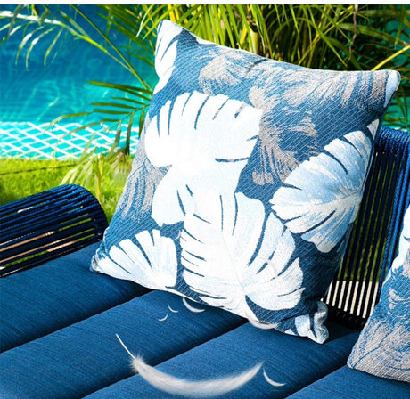 ZIYE Isadora Chic Relaxing Lounge Chair from ZIYE