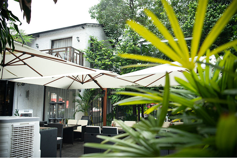 ZIYE Shinjuku Elegant Solar-Powered Street Umbrella Villa from ZIYE
