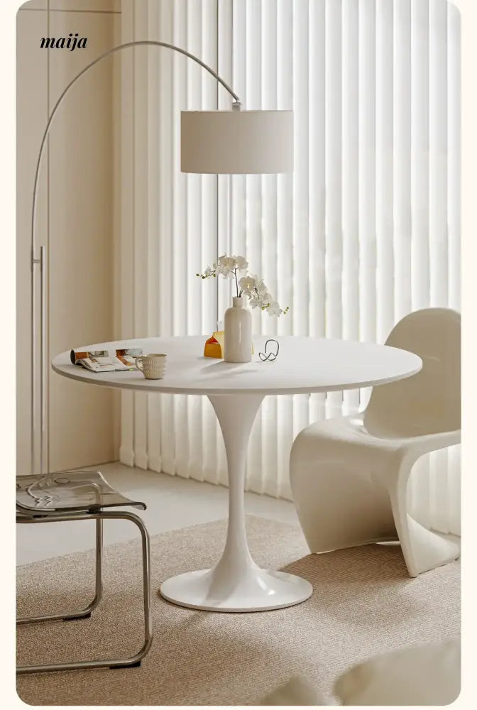 PUMPKIN BOX Round Tulip Dining Table from PUMPKIN BOX