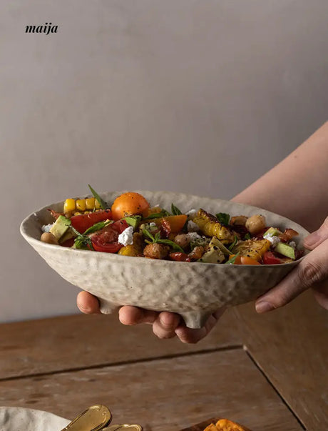 Handmade Ceramic Bowl from ALANIZ