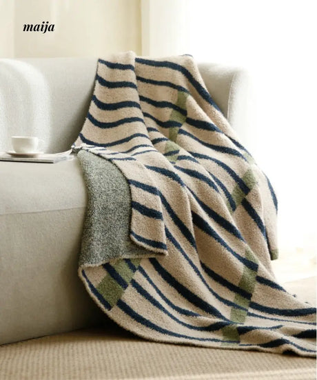 Norwegian Forest Light Blanket from milamila