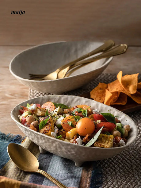 Handmade Ceramic Bowl from ALANIZ