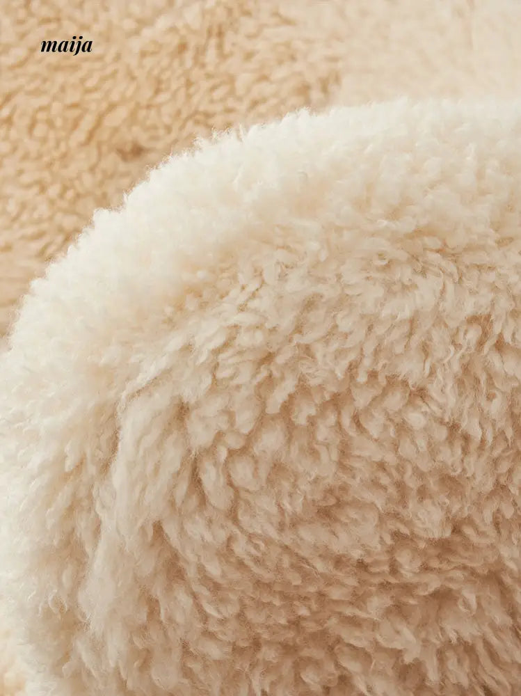 Fluffy Petra Lounge Chair from maija