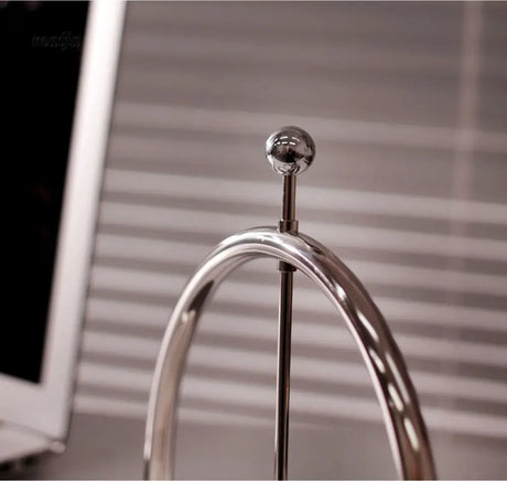 Metal Weight Tissue Holder from maija