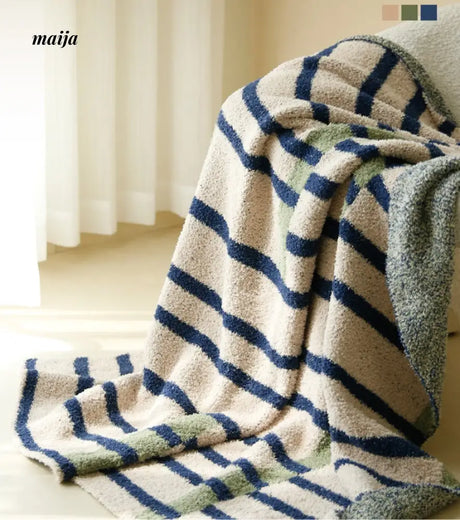 Norwegian Forest Light Blanket from milamila