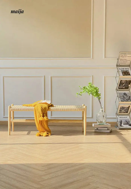 Woven Shoe Changing Stool from IOI HOME
