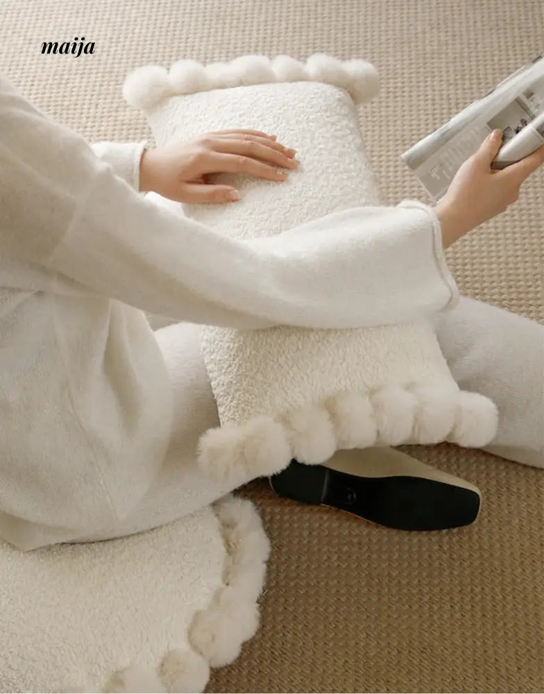 Sunflower Fur Cream Cushion from milamila