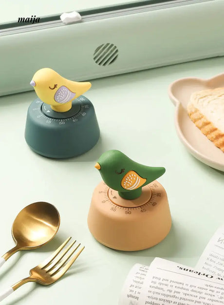 Colourful Pigeon Kitchen Timer from Luguchuan